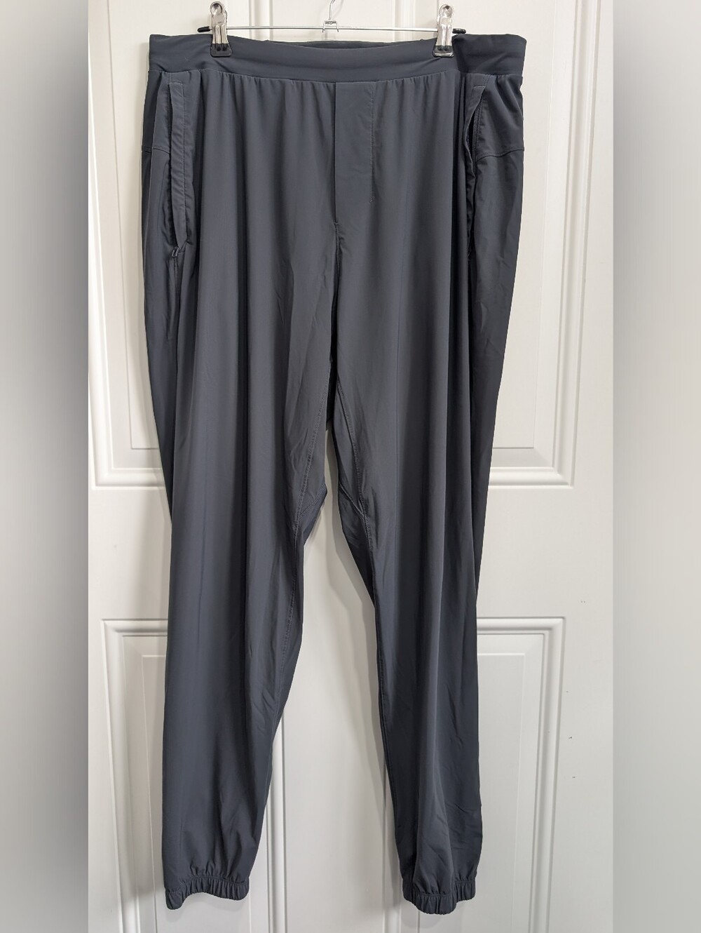 lululemon Men's Surge Joggers Large Waist 16"
